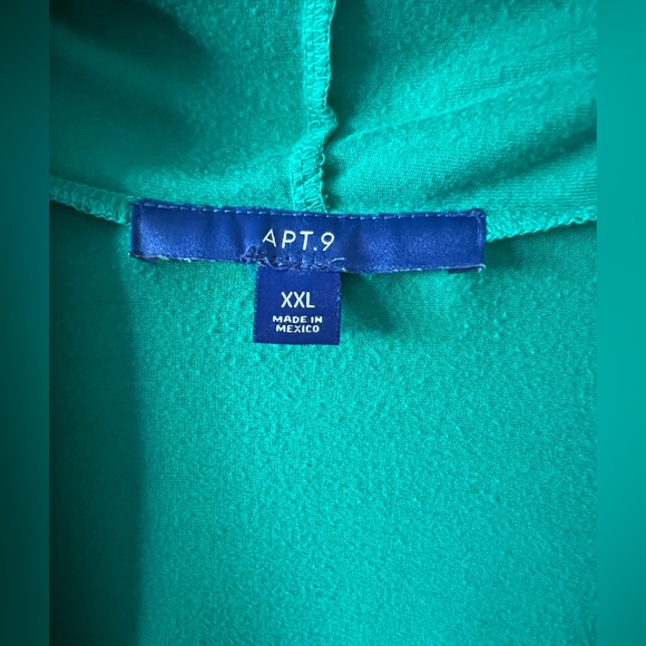 Beautiful turquoise blue Apt 9 cardigan. Measurement is 30 inches in length. - Picture 6 of 6